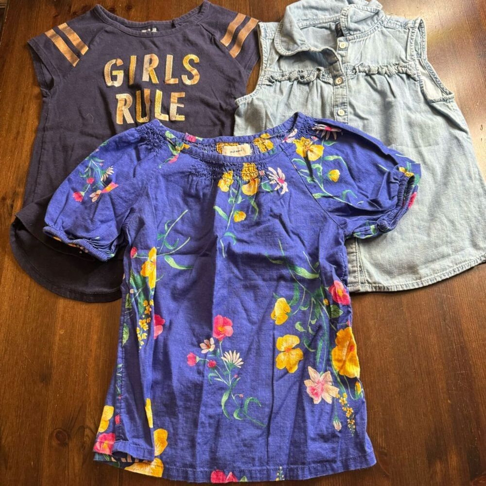 GAP and Old Navy Casual Spring/Summer Tops Girls Size Medium